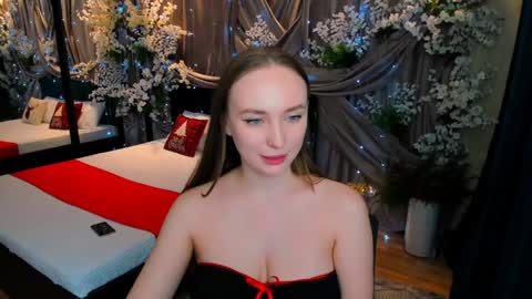 Emelie online show from 01-30-25, 12:39