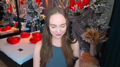 Emelie online show from 02-18-25, 09:20