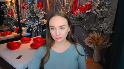 Emelie online show from 02-19-25, 12:25
