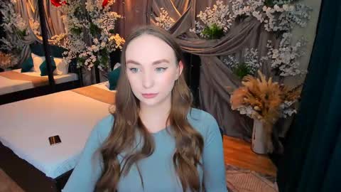 Emelie online show from 02-25-25, 07:14