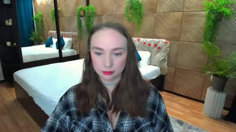 Emelie online show from 03-29-26, 10:37