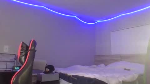 pierceddhabibi online show from 11-19-25, 02:33