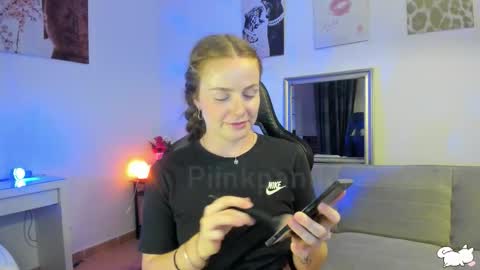 Snapshot of piinkpandora chatting on 09-13-25, 08:41 PiinkPandora online show from 09-13-25, 08:41