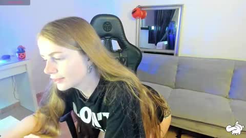 Snapshot of piinkpandora chatting on 10-23-25, 05:33 PiinkPandora online show from 10-23-25, 05:33