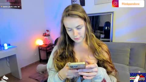 Snapshot of piinkpandora chatting on 01-10-26, 10:47 PiinkPandora online show from 01-10-26, 10:47