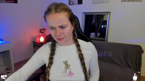 Snapshot of piinkpandora chatting on 02-15-26, 12:18 PiinkPandora online show from 02-15-26, 12:18