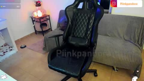 Snapshot of piinkpandora chatting on 02-15-26, 01:09 PiinkPandora online show from 02-15-26, 01:09