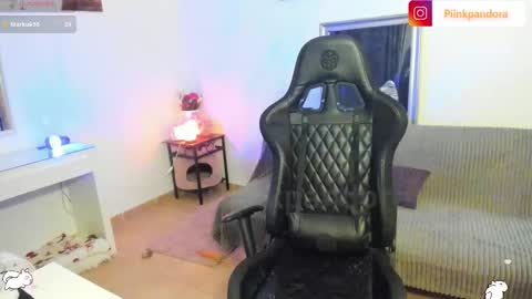 Snapshot of piinkpandora chatting on 03-11-26, 04:13 PiinkPandora online show from 03-11-26, 04:13