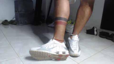 pikoro_gomez online show from 02-16-25, 11:37