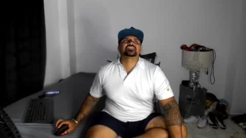 Snapshot of pikoro_gomez chatting on 07-11-26, 10:55 pikoro_gomez online show from 07-11-26, 10:55