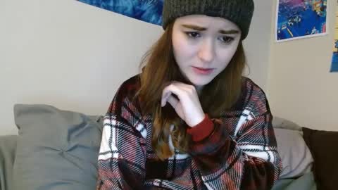 PilloGoddess online show from 01-09-25, 07:40