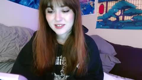 PilloGoddess online show from 03-03-25, 07:54