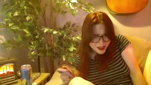 PilloGoddess online show from 10-30-25, 06:59