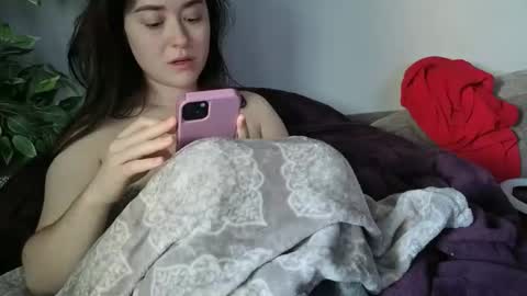 PilloGoddess online show from 05-10-26, 12:05