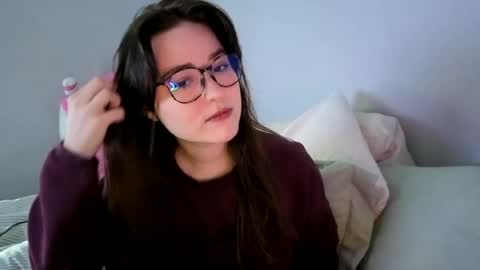 PilloGoddess online show from 06-15-26, 02:36