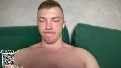 Snapshot of pimple_gang chatting on 06-26-26, 10:03 Sasha online show from 06-26-26, 10:03