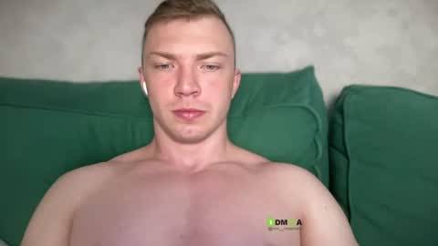 Snapshot of pimple_gang chatting on 07-05-26, 07:26 Sasha online show from 07-05-26, 07:26