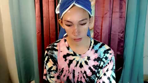 Snapshot of pinay_lucy chatting on 10-01-25, 02:17 lucyLove online show from 10-01-25, 02:17