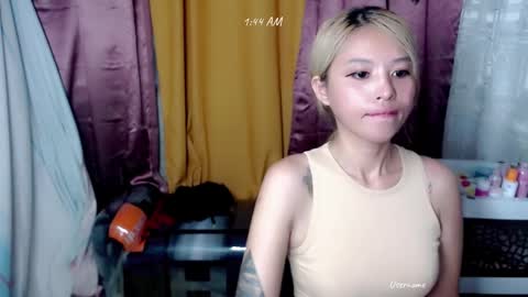Snapshot of pinay_romancee chatting on 02-06-25, 09:43 pinay_romancee online show from 02-06-25, 09:43
