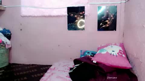 Snapshot of pinay_romancee chatting on 02-15-26, 10:36 pinay_romancee online show from 02-15-26, 10:36