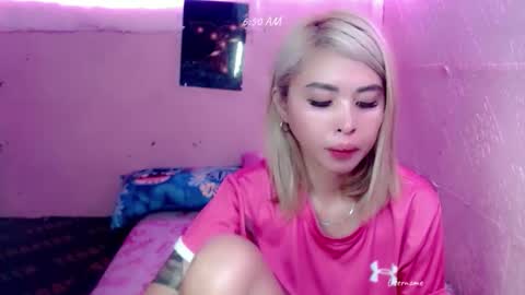 Snapshot of pinay_romancee chatting on 02-17-26, 10:56 pinay_romancee online show from 02-17-26, 10:56