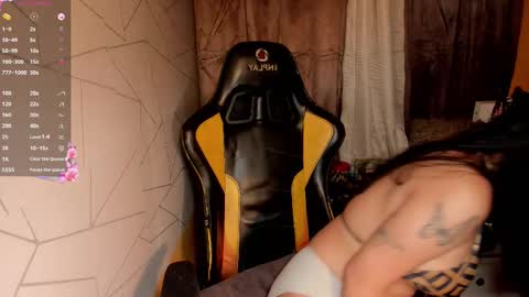 Snapshot of pinaycandice chatting on 09-11-25, 12:11 pinaycandice online show from 09-11-25, 12:11