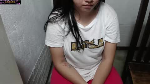 Snapshot of pinayhotcumbb chatting on 09-22-25, 10:01 mhae-mhae online show from 09-22-25, 10:01