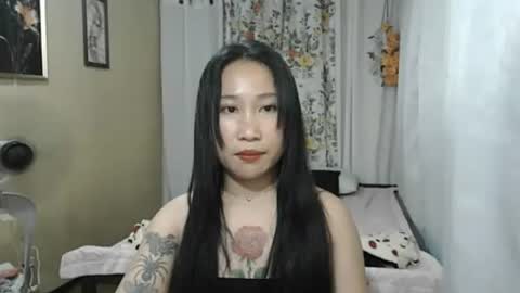 Snapshot of pinayhotty_yumie chatting on 05-06-26, 12:10 yumie online show from 05-06-26, 12:10
