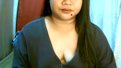 Snapshot of pinayjona chatting on 02-12-25, 11:18 pinayjona online show from 02-12-25, 11:18