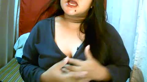 Snapshot of pinayjona chatting on 02-26-25, 10:58 pinayjona online show from 02-26-25, 10:58