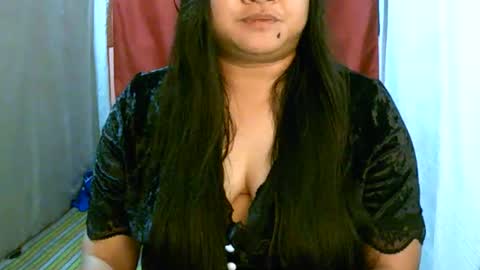 Snapshot of pinayjona chatting on 05-12-26, 11:29 pinayjona online show from 05-12-26, 11:29