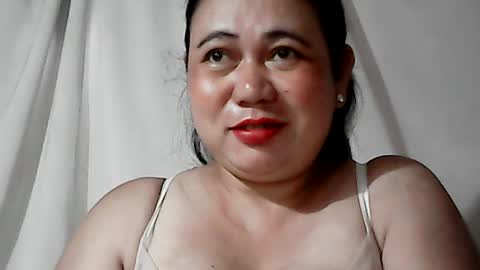 Snapshot of pinaymama12345 chatting on 07-27-26, 11:34 pinaymama12345 online show from 07-27-26, 11:34