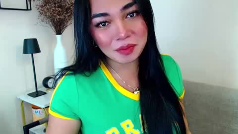 Snapshot of pinaymorena69 chatting on 12-29-24, 11:50 Just cath online show from 12-29-24, 11:50