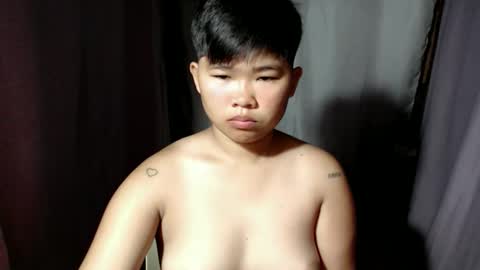 Snapshot of pinayprincesslyn chatting on 11-12-25, 09:25 Lyn the Lesbian online show from 11-12-25, 09:25