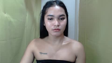 celistina Crwford online show from 05-25-26, 12:27