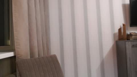       online show from 11-06-25, 05:47