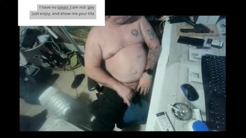 Snapshot of pini_z chatting on 12-26-24, 10:09 pini_z online show from 12-26-24, 10:09