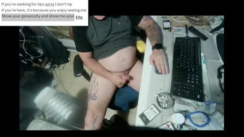 Snapshot of pini_z chatting on 01-12-25, 01:00 pini_z online show from 01-12-25, 01:00