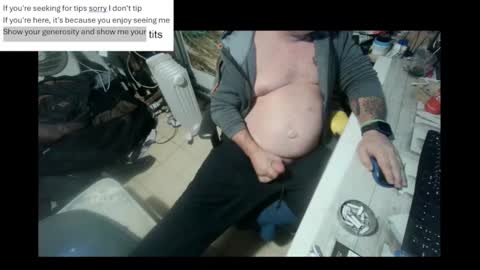 Snapshot of pini_z chatting on 01-15-25, 05:37 pini_z online show from 01-15-25, 05:37