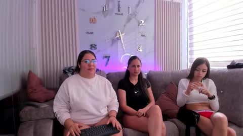 Snapshot of pink_as chatting on 02-10-26, 01:26 pink_as online show from 02-10-26, 01:26