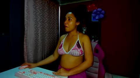 pink_lilit online show from 05-27-26, 02:14
