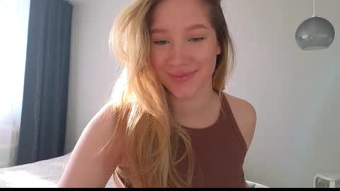   online show from 10-12-25, 03:05