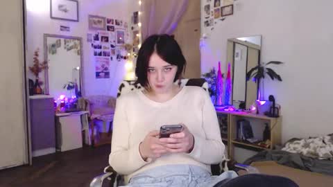 Snapshot of pink_soup chatting on 11-21-25, 06:17 Sony online show from 11-21-25, 06:17