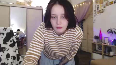 Snapshot of pink_soup chatting on 11-24-25, 06:29 Sony online show from 11-24-25, 06:29