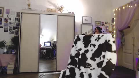 Snapshot of pink_soup chatting on 12-03-25, 03:32 Sony online show from 12-03-25, 03:32