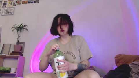 Snapshot of pink_soup chatting on 02-01-26, 06:39 Sony online show from 02-01-26, 06:39