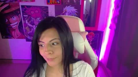 Snapshot of pink_yuii chatting on 01-10-25, 09:42 pink_yuii online show from 01-10-25, 09:42