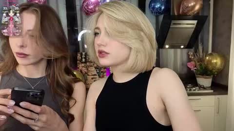 Adele online show from 03-03-25, 11:22