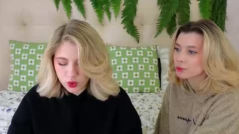 Adele online show from 11-05-25, 08:25