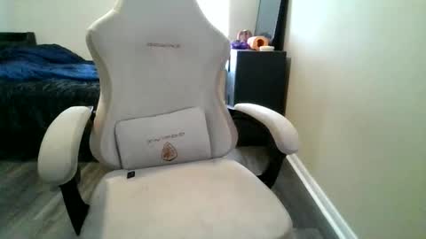 pinkberrybxch online show from 05-15-26, 04:03